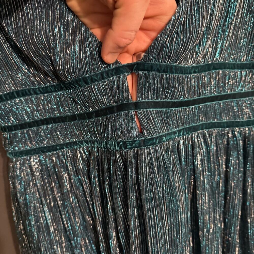 Lulu's NWT Smokeshow Teal Metallic Mini Dress Size M - Picture 4 of 8